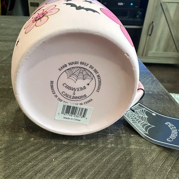 NWT Pink Spooky Flower Mug - Picture 5 of 5